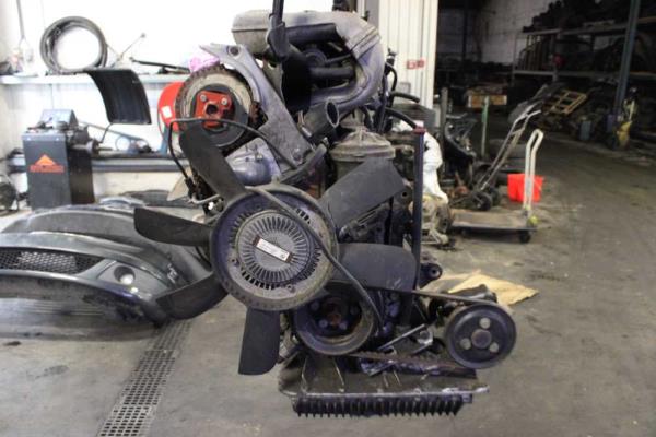 MOTEUR BMW E30 / E36 1.6 ESSENCE ( 4CYLINDRES ) CODE M40B16 / 164E1 - Vue 2